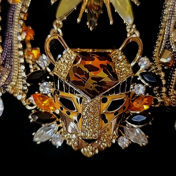 New Vintage! BETSEY JOHNSON Hollywood Glam Tiger Leopard Statement Bib Necklace. - Picture 9 of 13